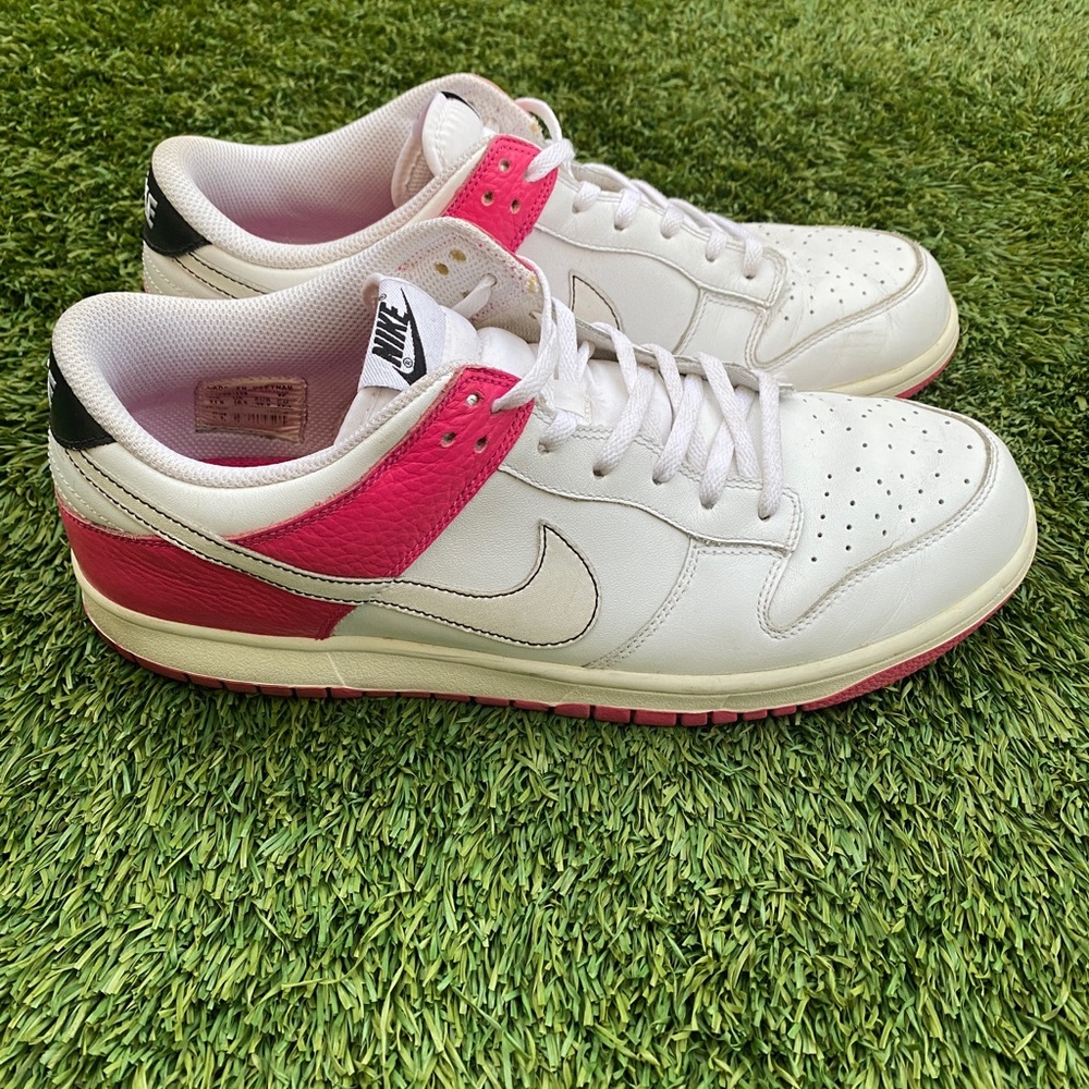 Vivid Pink Nike dunk